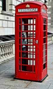 Rote Telefonzellen London - Geschichte, Fotospots & Tipps 2 rote telefonzellen london