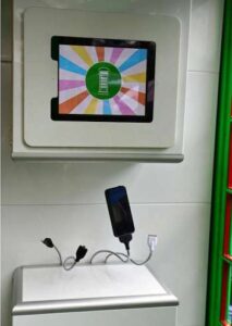 Solarbox - Telefonzellen im neuen Gewand 1 Solarbox innen